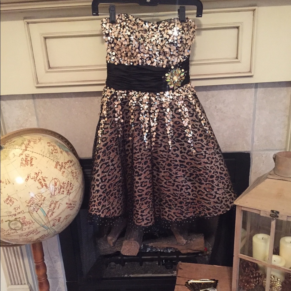 Short Formal/Party Dress